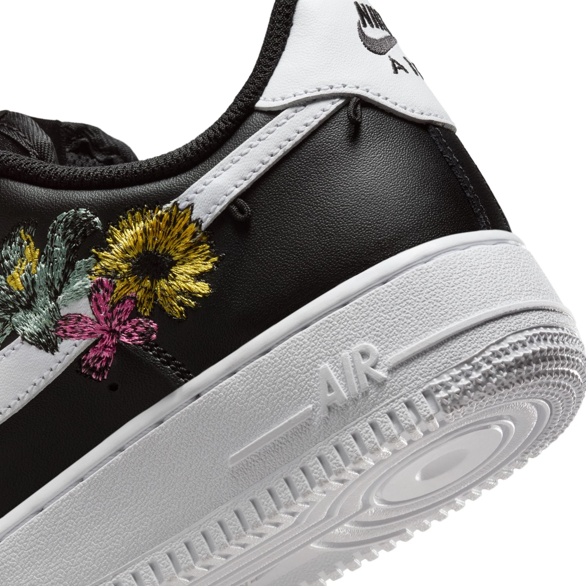 Nike "Air Force 1 '07 PRM" Womens - Black / White / Metallic Gold - Image 4