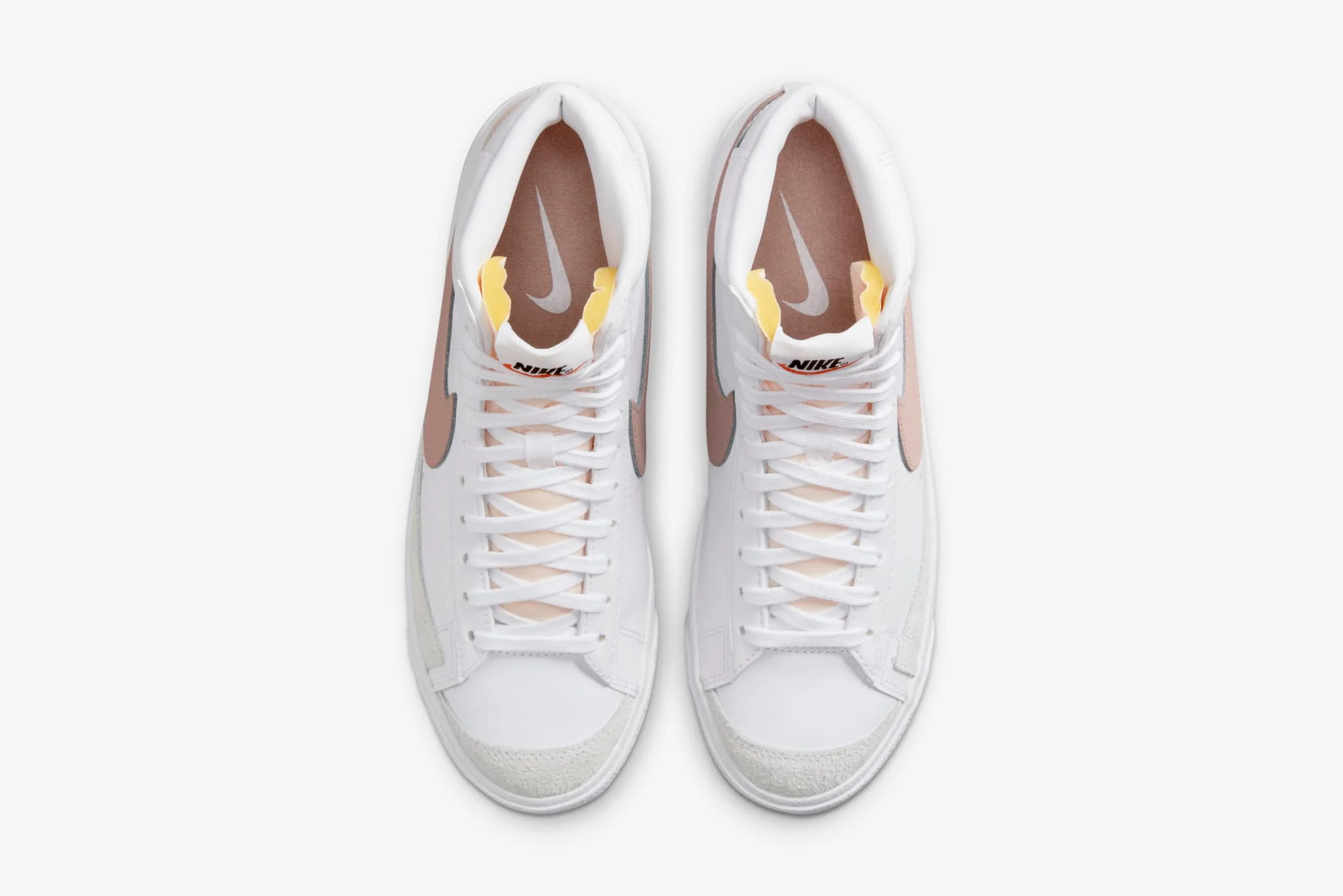 Nike "Blazer Mid '77" W - White/ Pink Oxford-Black - Image 3