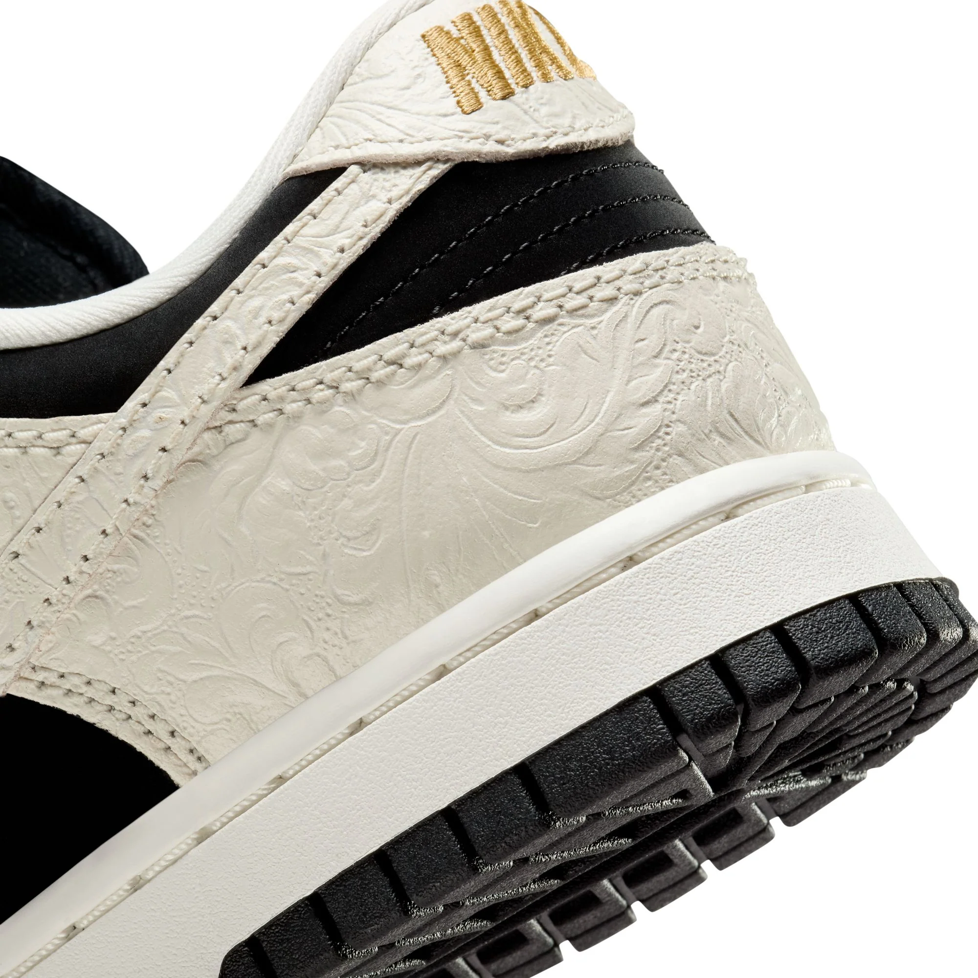 Nike "Dunk Low" Womens - Black / Sail - Image 4